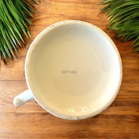 VINTAGE German Hand-Painted Mug – Chicks Eating with Golden Rim - Picture 6 of 12